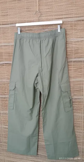 Pantalón ancho cargo verde Mango