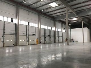 Nave industrial en alquiler en Sant Esteve Sesrovires