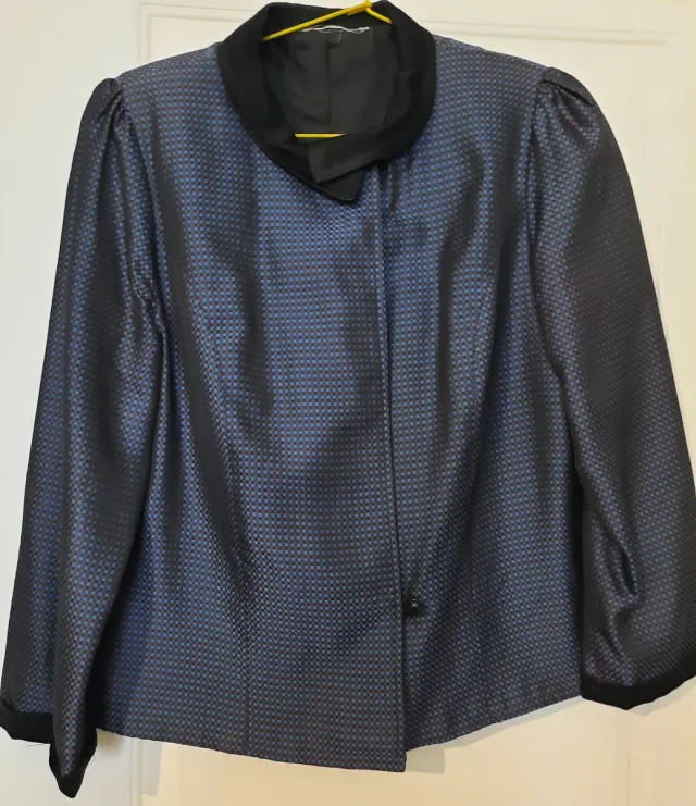 Chaqueta corta tornasolada azul