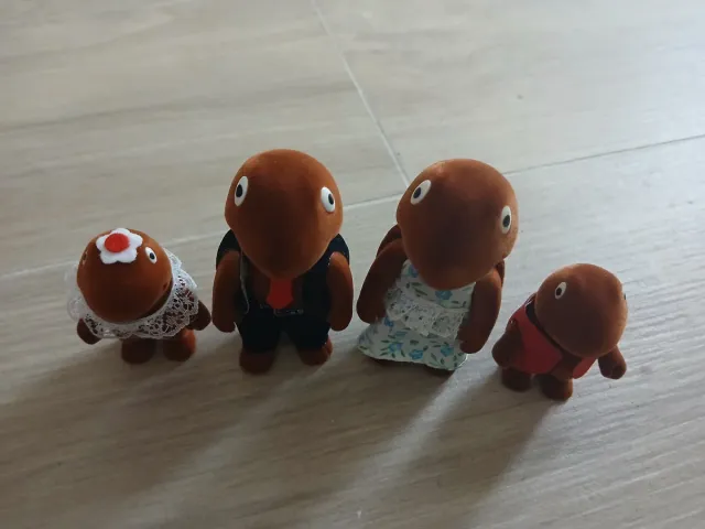 Lote Vivi: Tortugas, osos despacho y salón sylvani