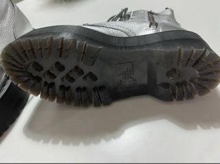 Botas Dr. Martens Plateadas Plataforma