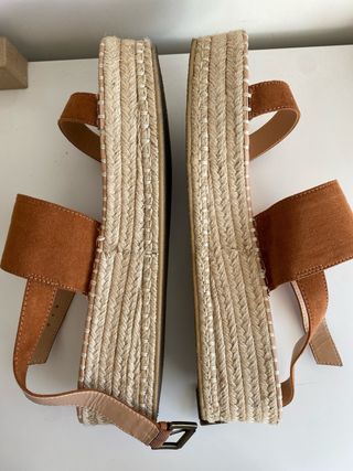 Sandalias Justfab plataforma esparto marrones
