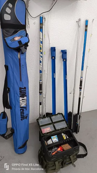 2 cañas de Surfcasting más todos sus complementos