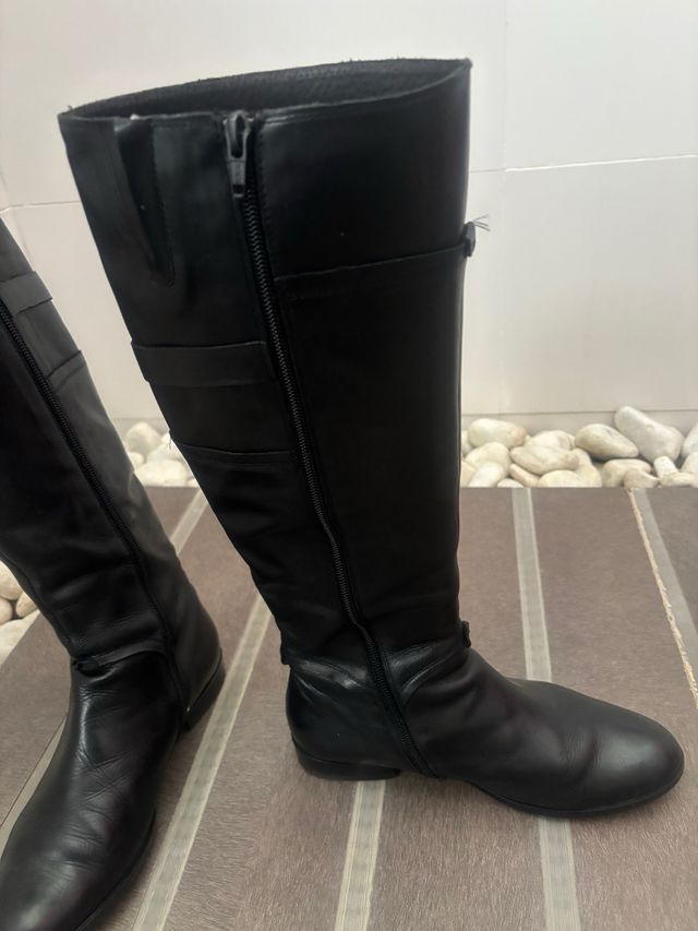 Botas altas piel negras talla 37