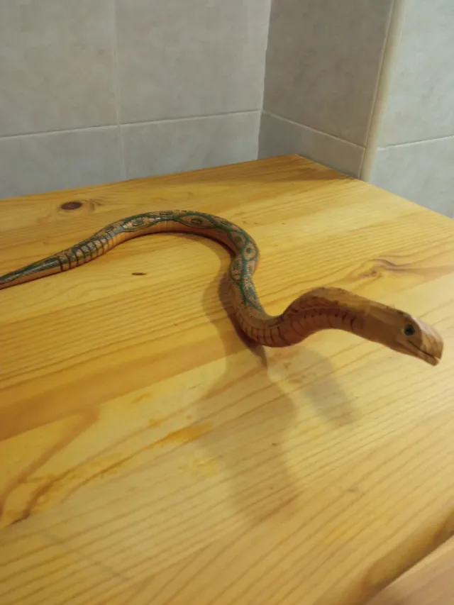 Figura Cobra Madera Vintage
