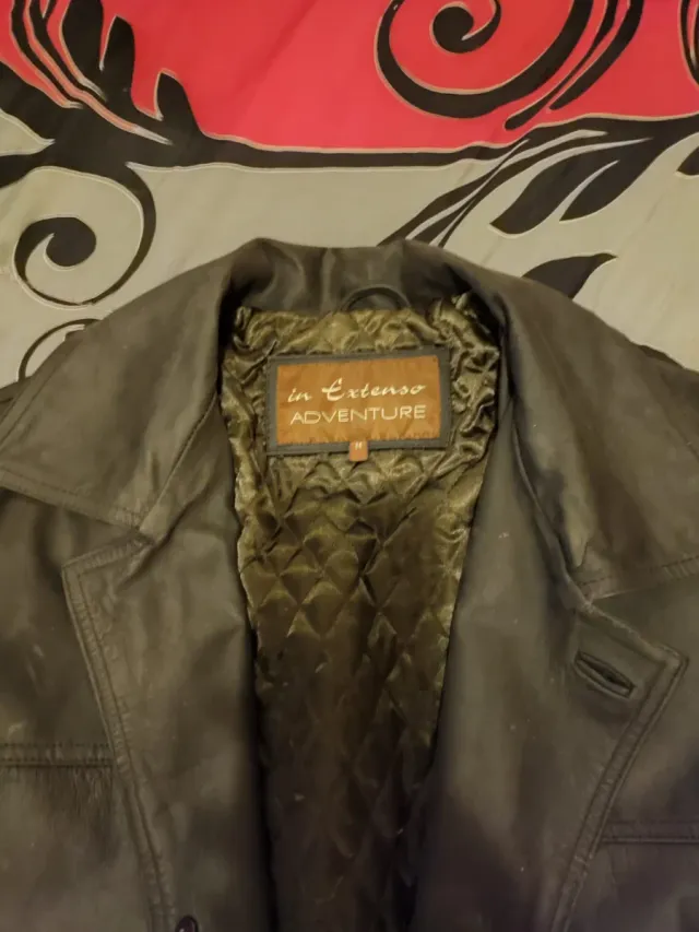 Chaqueta de piel marrón