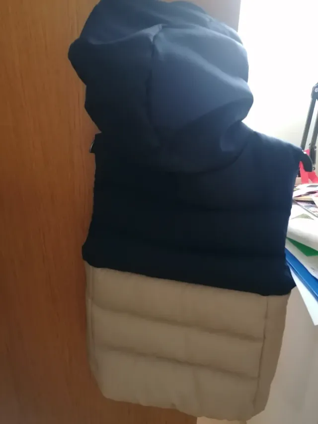 Chaleco acolchado Quechua azul y beige