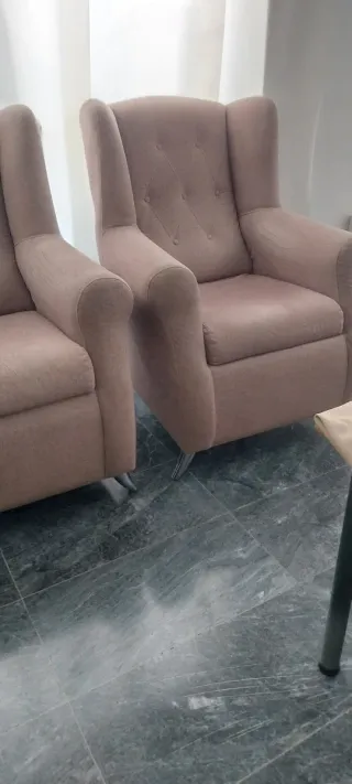 Pareja de butacas de tela