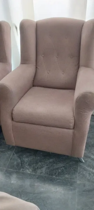 Pareja de butacas de tela