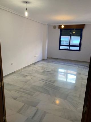 Piso en alquiler en Ciudad Jardín - Zoco en Córdoba