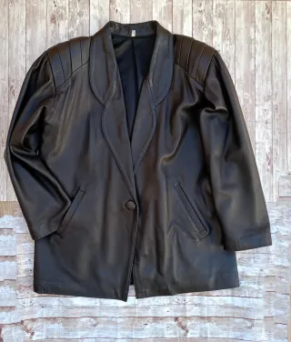 Chaqueta de cuero oversize negra, Vintage 90's.