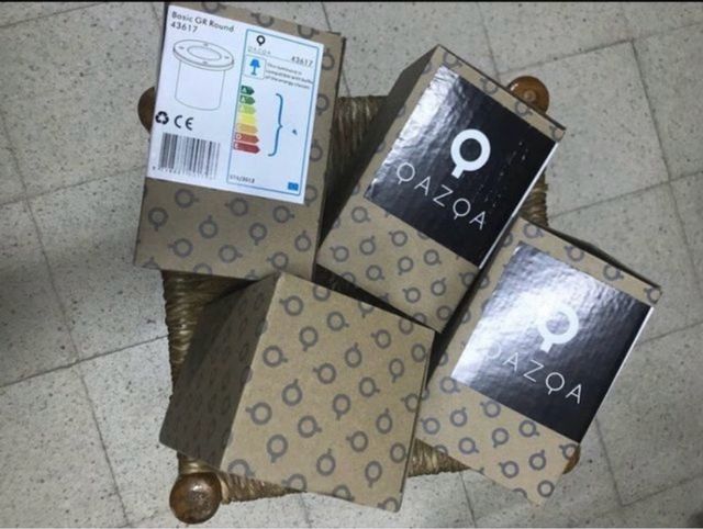 4 Focos empotrables terraza negros y plateados