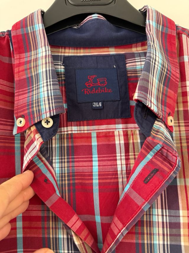 Camisa Riderbike de caballero, roja de cuadros.