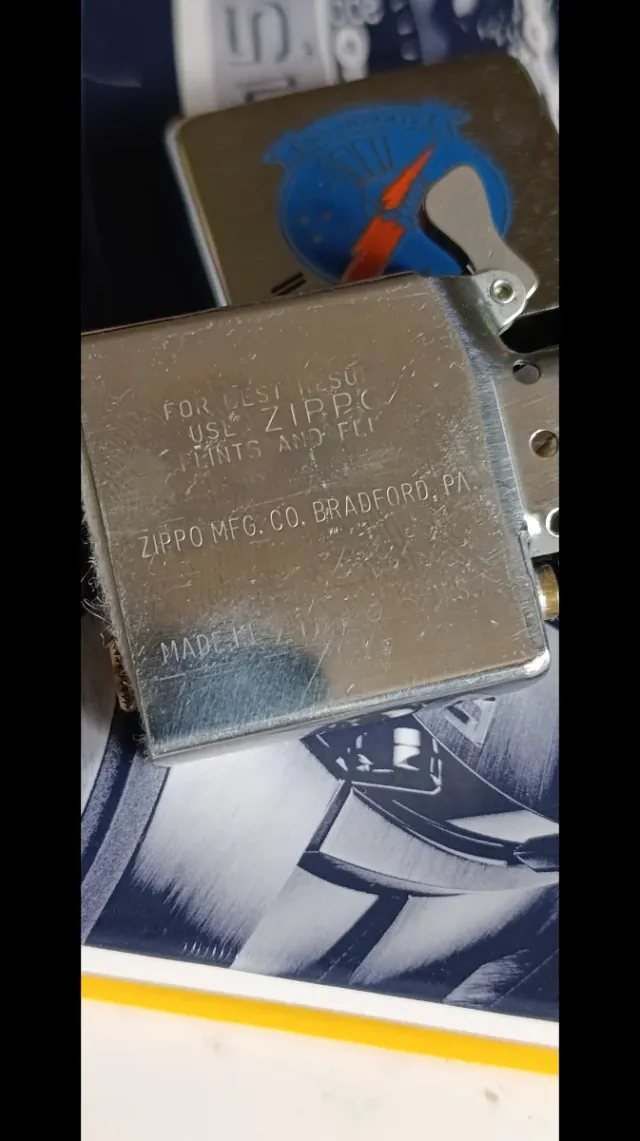 Zippo The Beatles danneggiato
