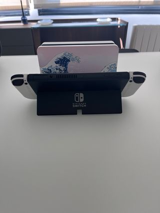 Nintendo Switch OLED Blanca y Rosa
