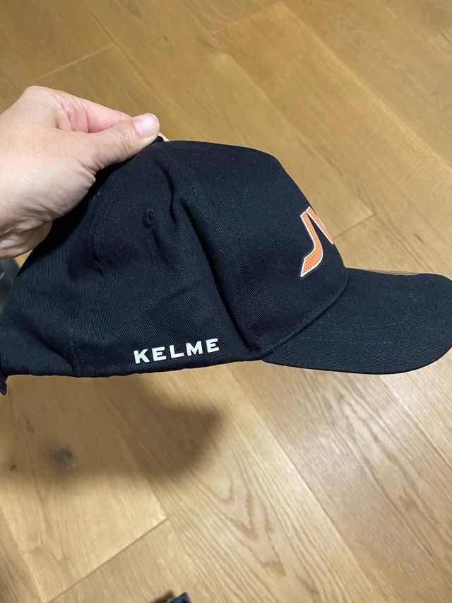 Gorra JV8 Negra Talla L Nueva Con Etiquetas
