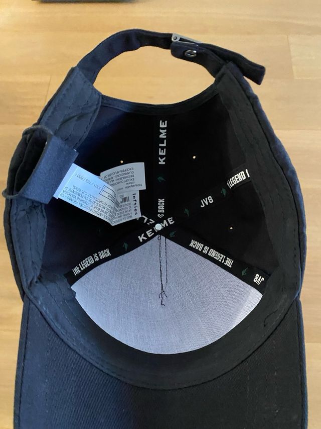 Gorra JV8 Negra Talla L Nueva Con Etiquetas