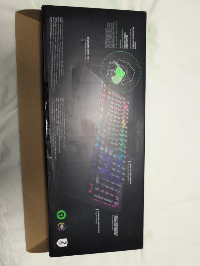 Teclado Razer Blackwidow 3 RGB con reposamuñecas