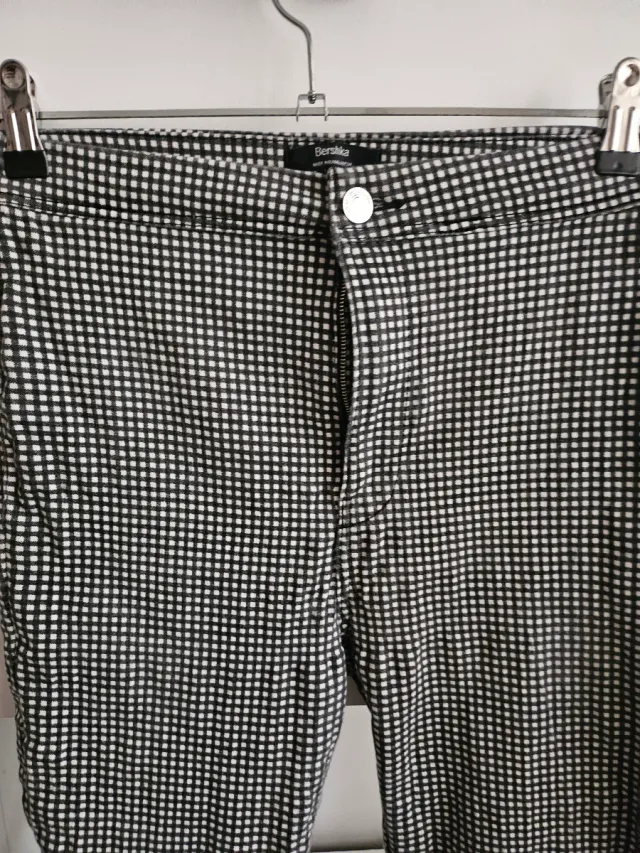 Pantalón cuadros vichy Bershka