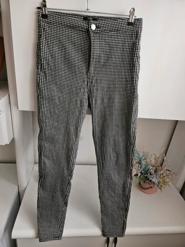 Pantalón cuadros vichy Bershka