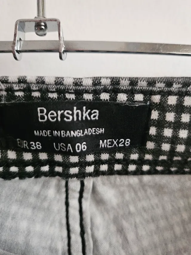 Pantalón cuadros vichy Bershka