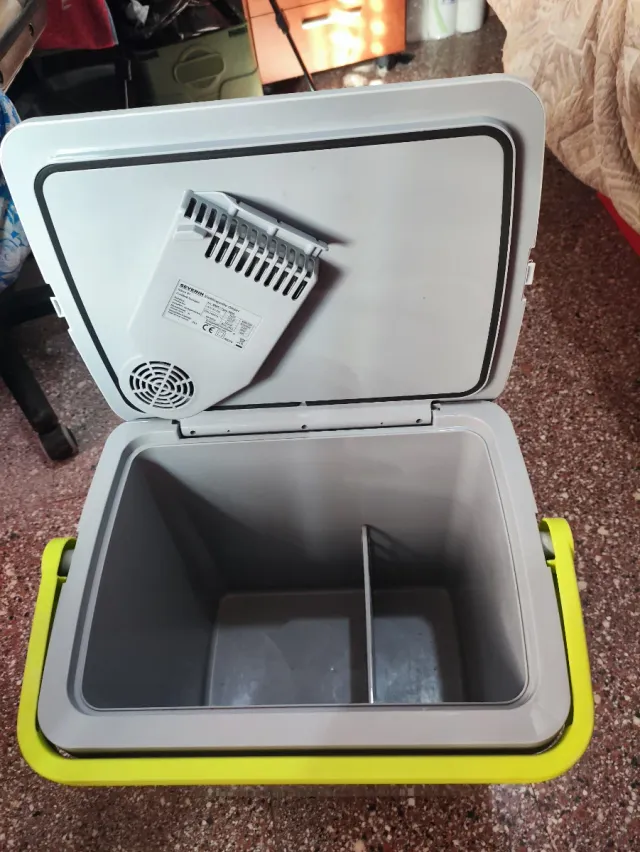 Frigorifero portatile USB per auto