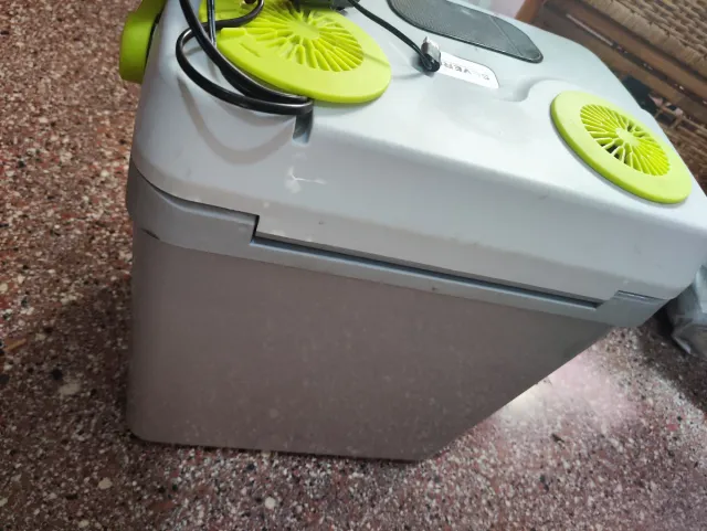 Frigorifero portatile USB per auto