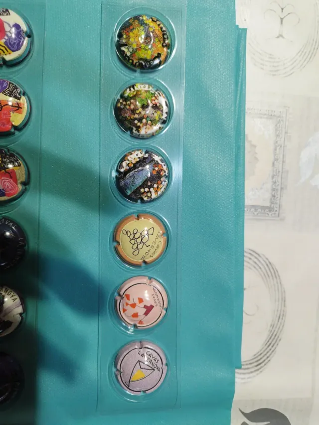 Lotto numero 33. Calici di spumante.