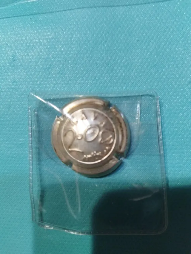 Lotto numero 33. Calici di spumante.