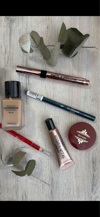 Maquillaje Deliplus Cover&Fix + Delineador