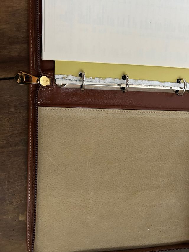 Agenda de piel marrón “El Potro”