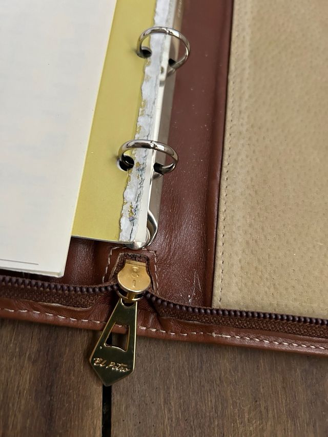 Agenda de piel marrón “El Potro”