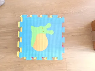 Alfombra infantil suelo goma puzzle letras animale