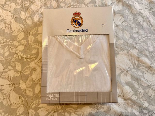 Pijama Real Madrid XXL