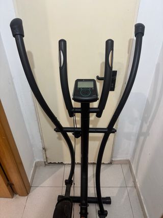 Elíptica Domyos Essential+ 06