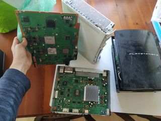 Lote Consolas PS3 y Xbox 360 para piezas.