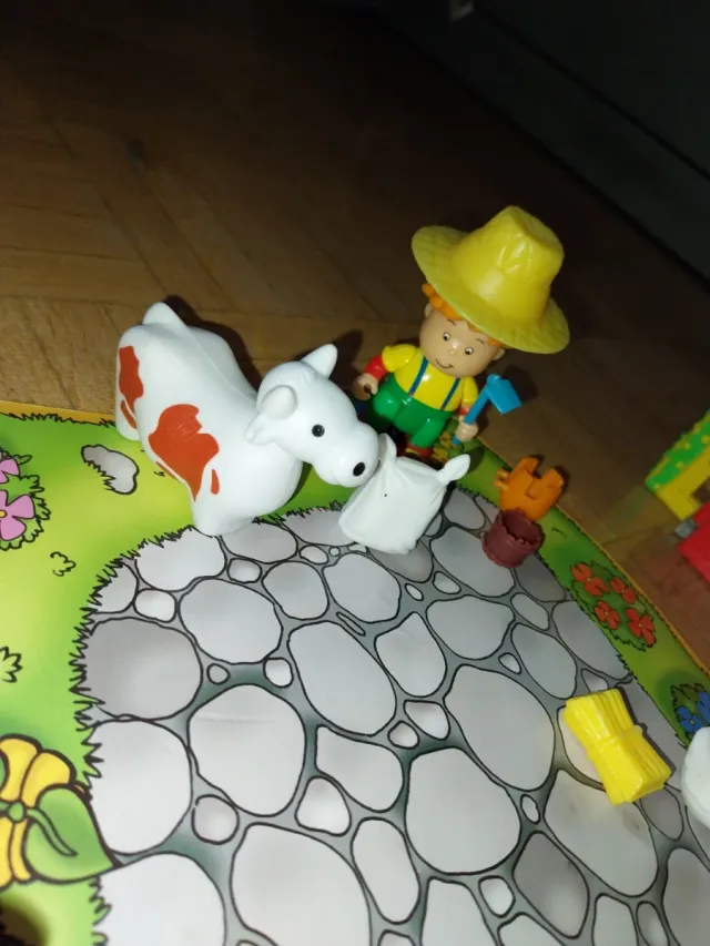 Granja Caillou Juguete