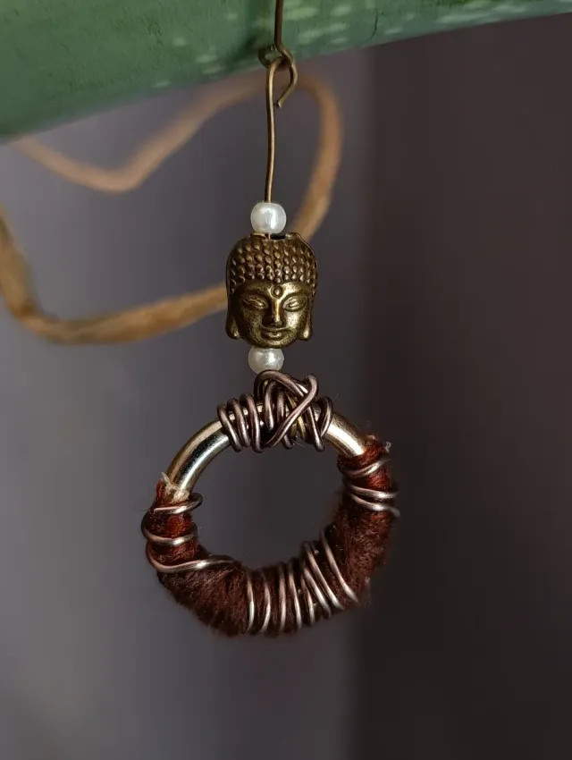 Pendientes hechos a mano étnicos