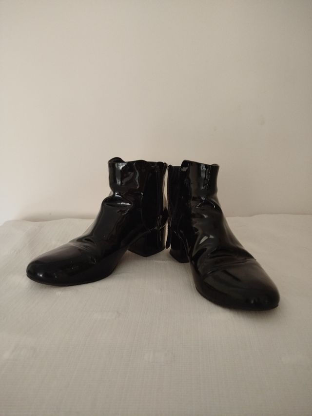 Botines acharolados de Cortefiel, talla 38