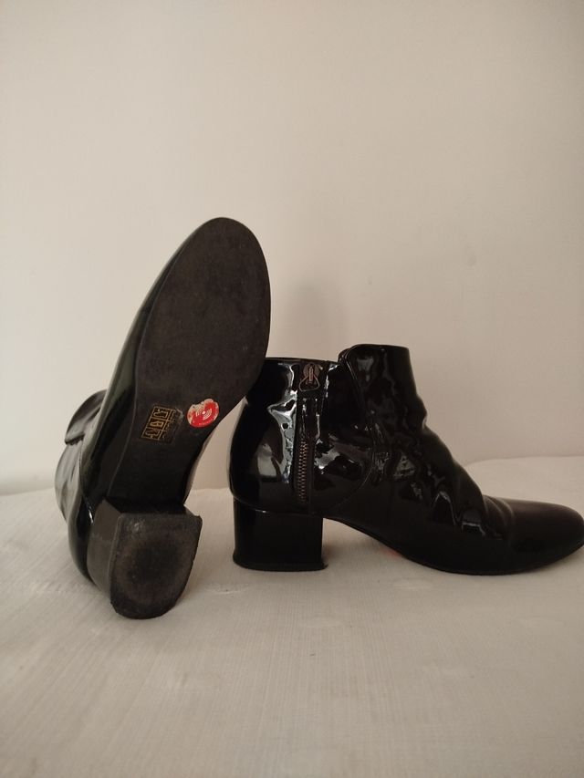 Botines acharolados de Cortefiel, talla 38