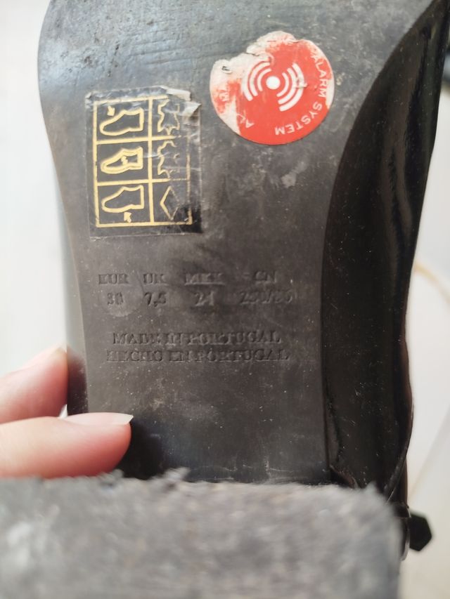 Botines acharolados de Cortefiel, talla 38
