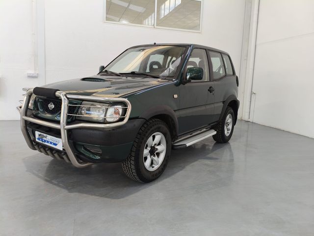Nissan Terrano II 2001