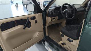 Nissan Terrano II 2001