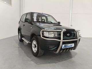 Nissan Terrano II 2001
