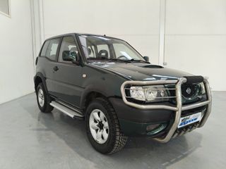 Nissan Terrano II 2001