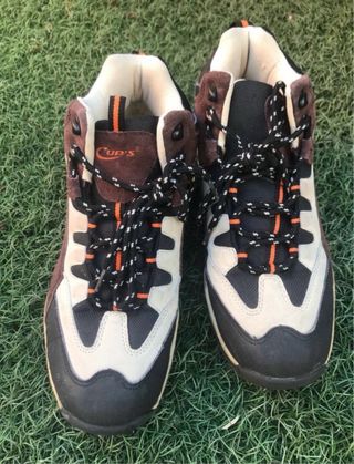 Botas de montaña talla 43