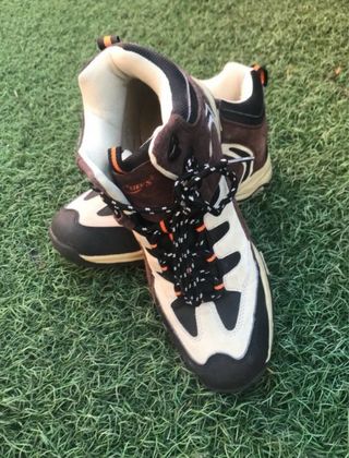 Botas de montaña talla 43