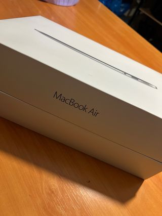 MacBook Air Súper cuidado + funda regalo