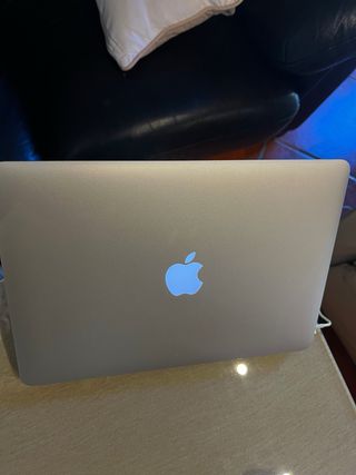 MacBook Air Súper cuidado + funda regalo