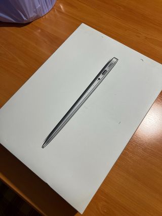 MacBook Air Súper cuidado + funda regalo